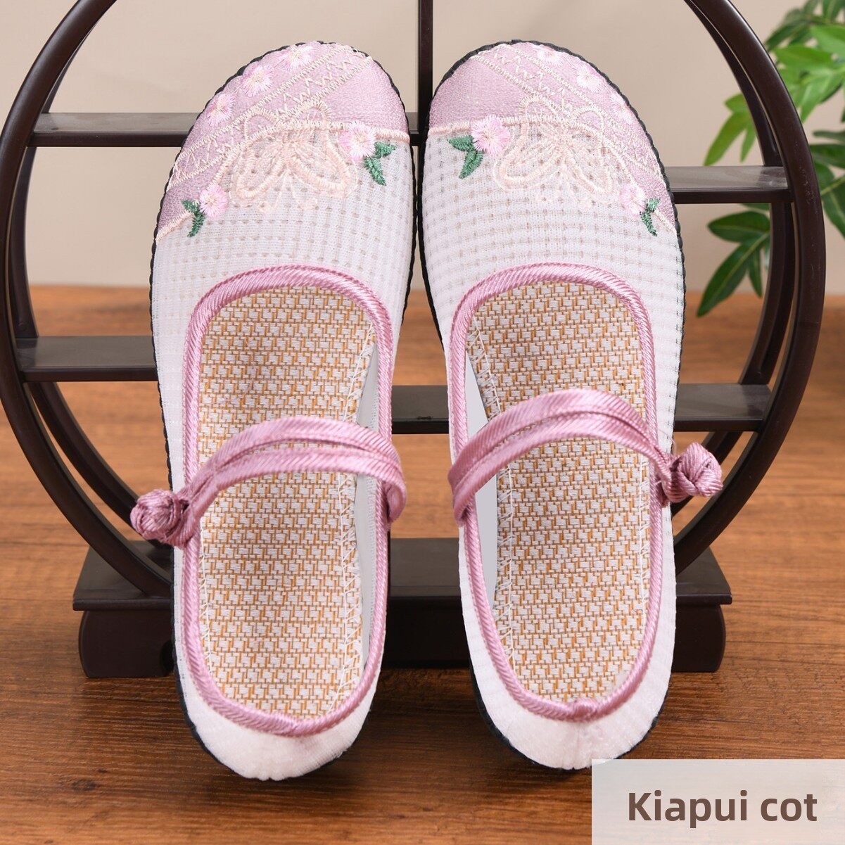 Ethnic Fashion Online - Zapatos Étnicos Transpirables con Bordado y