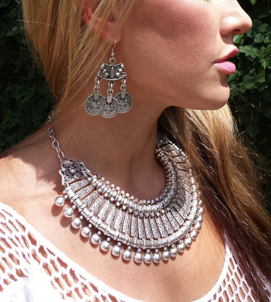 Ethnic Fashion Pakistan - Conjunto de Gargantilla y pendientes de
