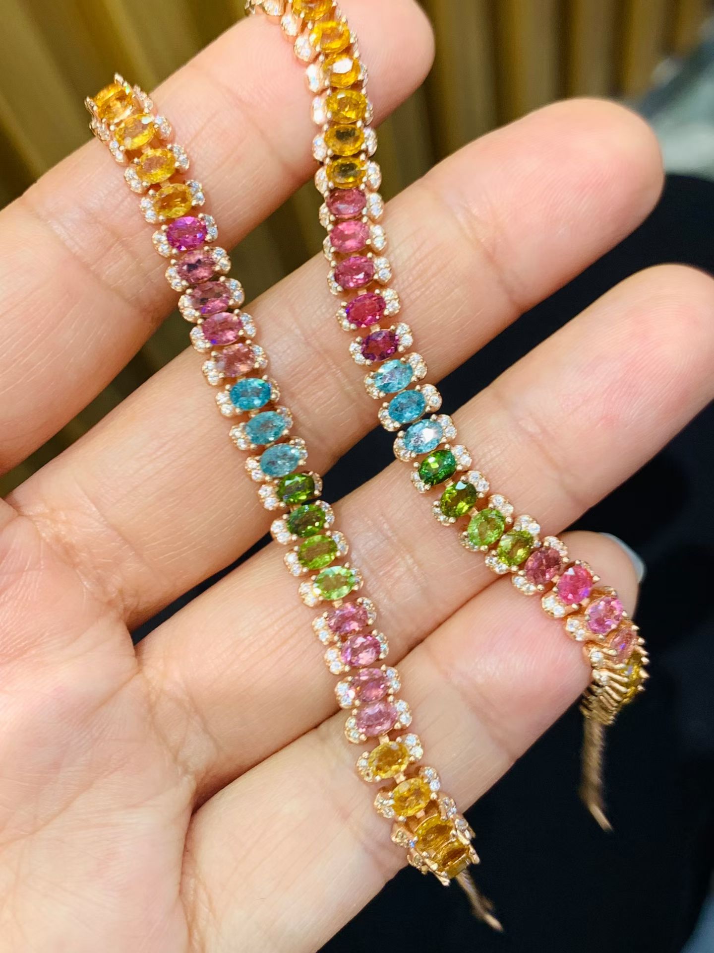 Pulsera de Piedras Preciosas d - Ethnic Fashion Boutique reseña y precio