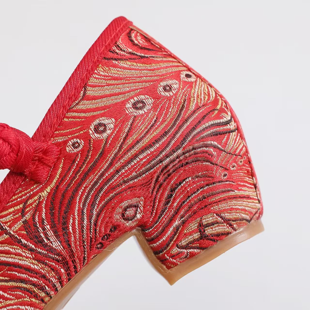 Zapatos Cheongsam de Tacón Cua - Ethnic Fabric reseña y precio